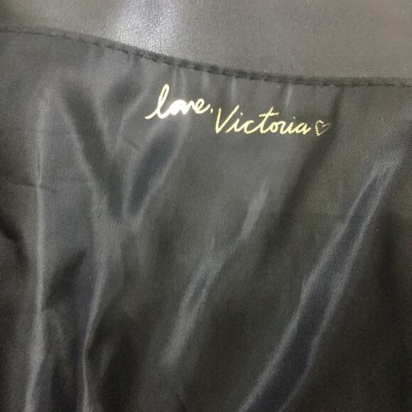 Victoria's Secret Red Tote with Black Trim - Picture 9 of 9